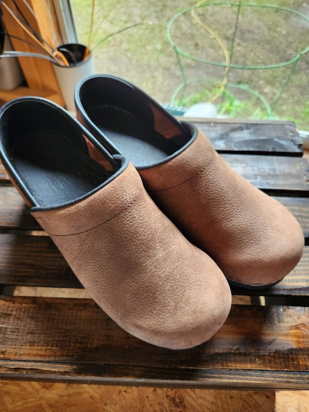 Sanita Pro Textured Oil Womens Clog in Antique Brown Sz 39 MSRP $140 - Picture 6 of 11